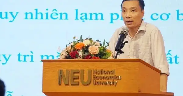 PGS.TS Phạm Thế Anh: Thị trường bất động sản Việt Nam sẽ đối mặt với nguy cơ lớn nếu dòng vốn tiếp tục chảy vào các hoạt động đầu cơ
